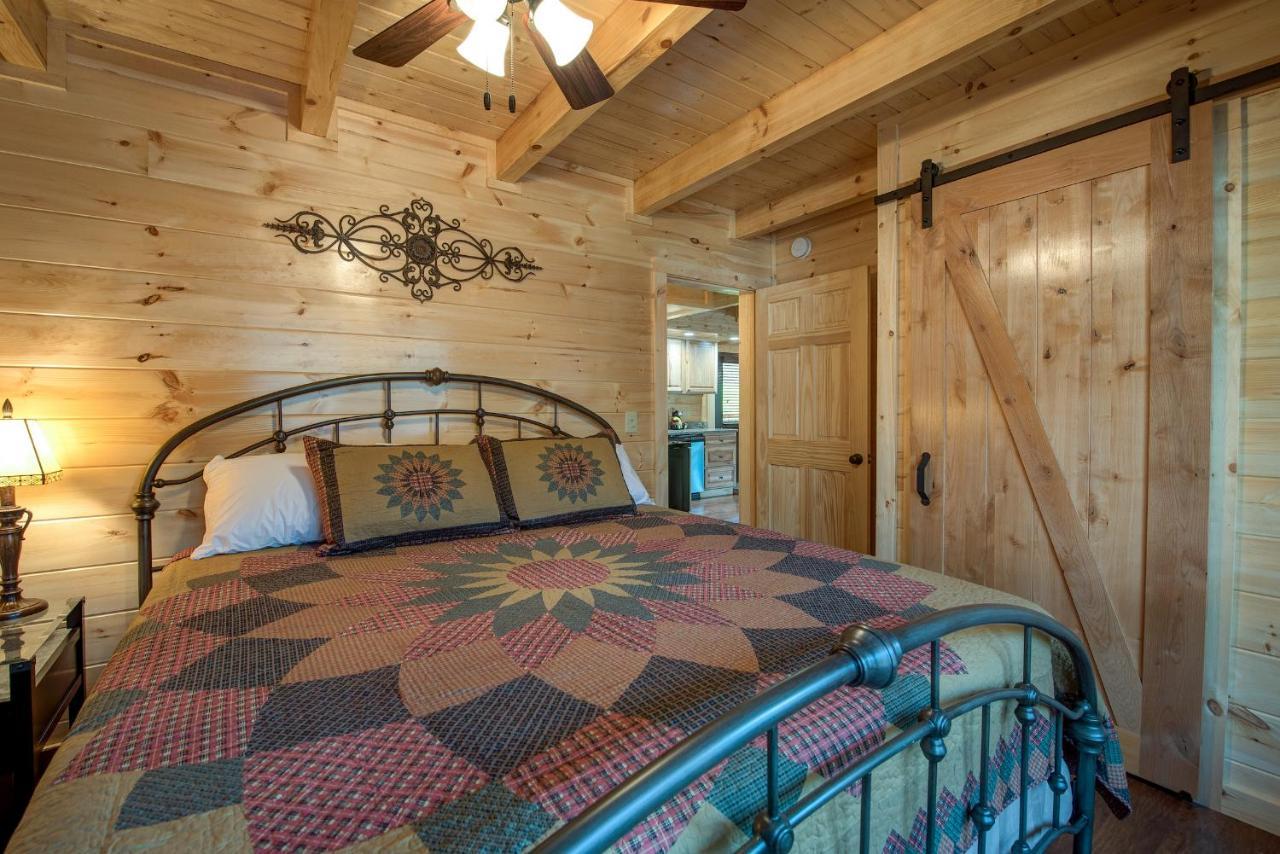 Woodland Escape Villa Pigeon Forge Eksteriør billede