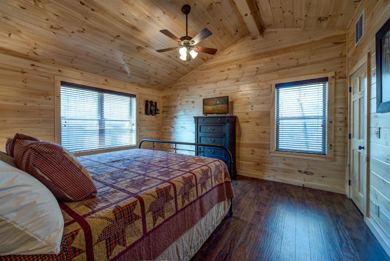 Woodland Escape Villa Pigeon Forge Eksteriør billede