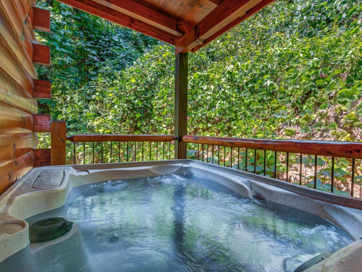 Woodland Escape Villa Pigeon Forge Eksteriør billede